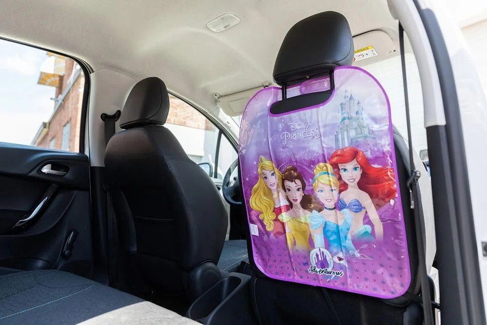 Protector de Asiento Coche Universal | Disney Princesas | Fácil de Fijar con Velcro | Gráficos de Ariel y Bella | PVC Lavable | Niños, Rosa, Cloruro de Polivinilo