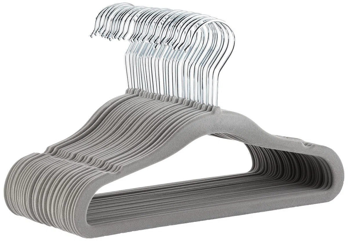 Amazon Basics Perchas Antideslizantes de Terciopelo (Bebés y Niños Pequeños), 29,5cm (para Ropa de Bebé), Paquete de 30, Gris