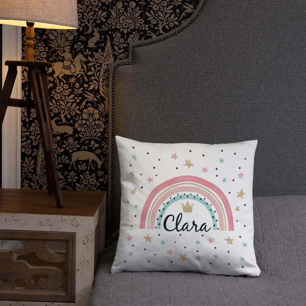 Kembilove Cojín Infantil Personalizado – Almohada Bebe Guardería Personalizado con el Nombre – Regalos para Bebes – Regalos Personalizados - Arcoiris