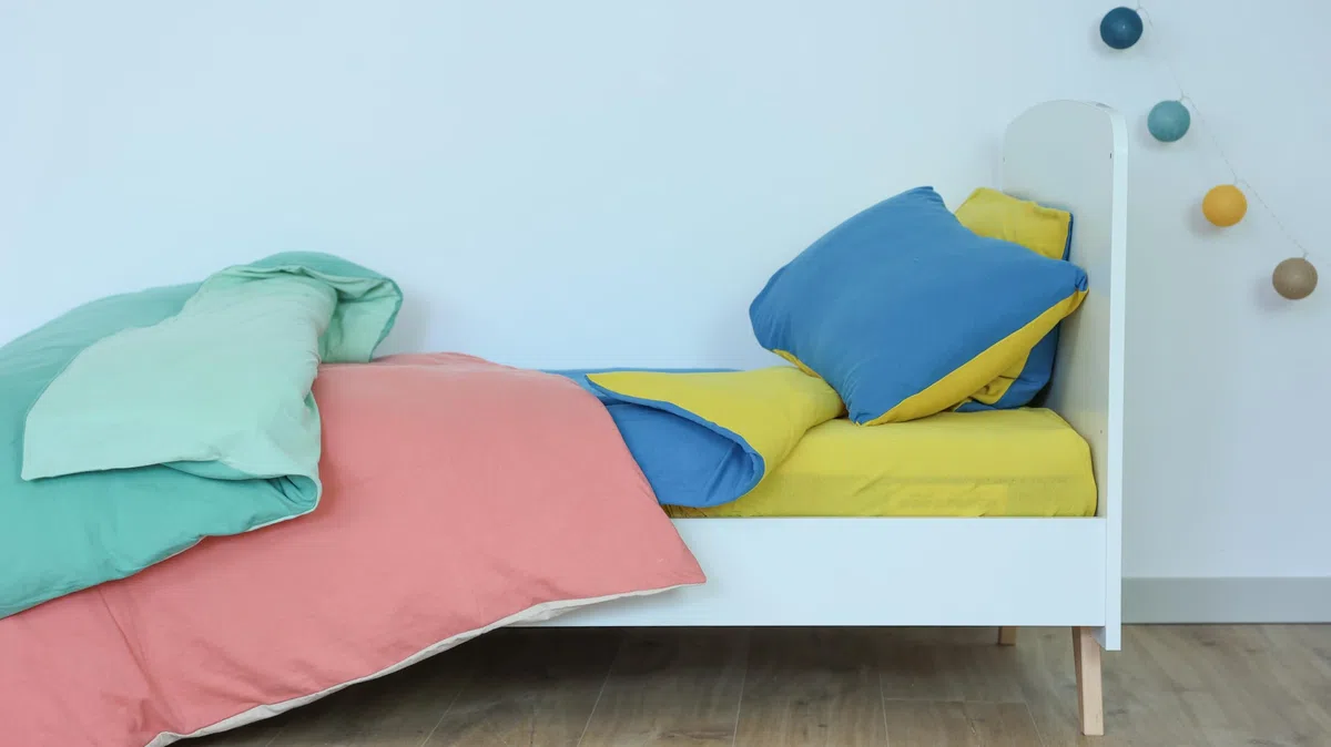 Domiva – Juego de edredón de 75 x 120 + Funda de Almohada 35 x 45 cm, Perla/Blanco