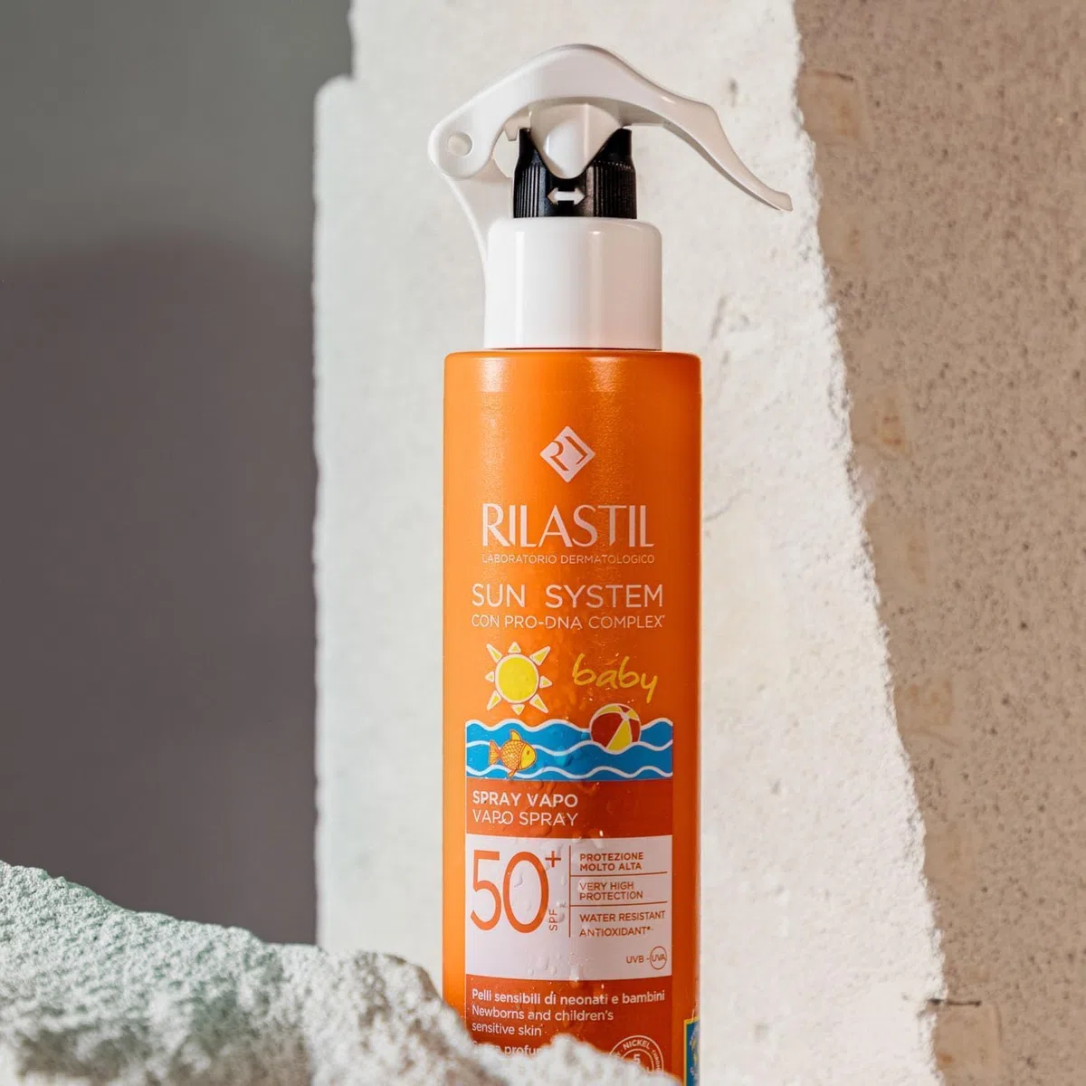 Rilastil Sun System Fotoprotector Coporal Baby SPF50+ en Spray, para Bebés y Pieles Sensibles, Resistente al Agua y de Textura Ligera - 200 ml